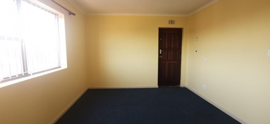 To Let 3 Bedroom Property for Rent in Strandfontein Western Cape